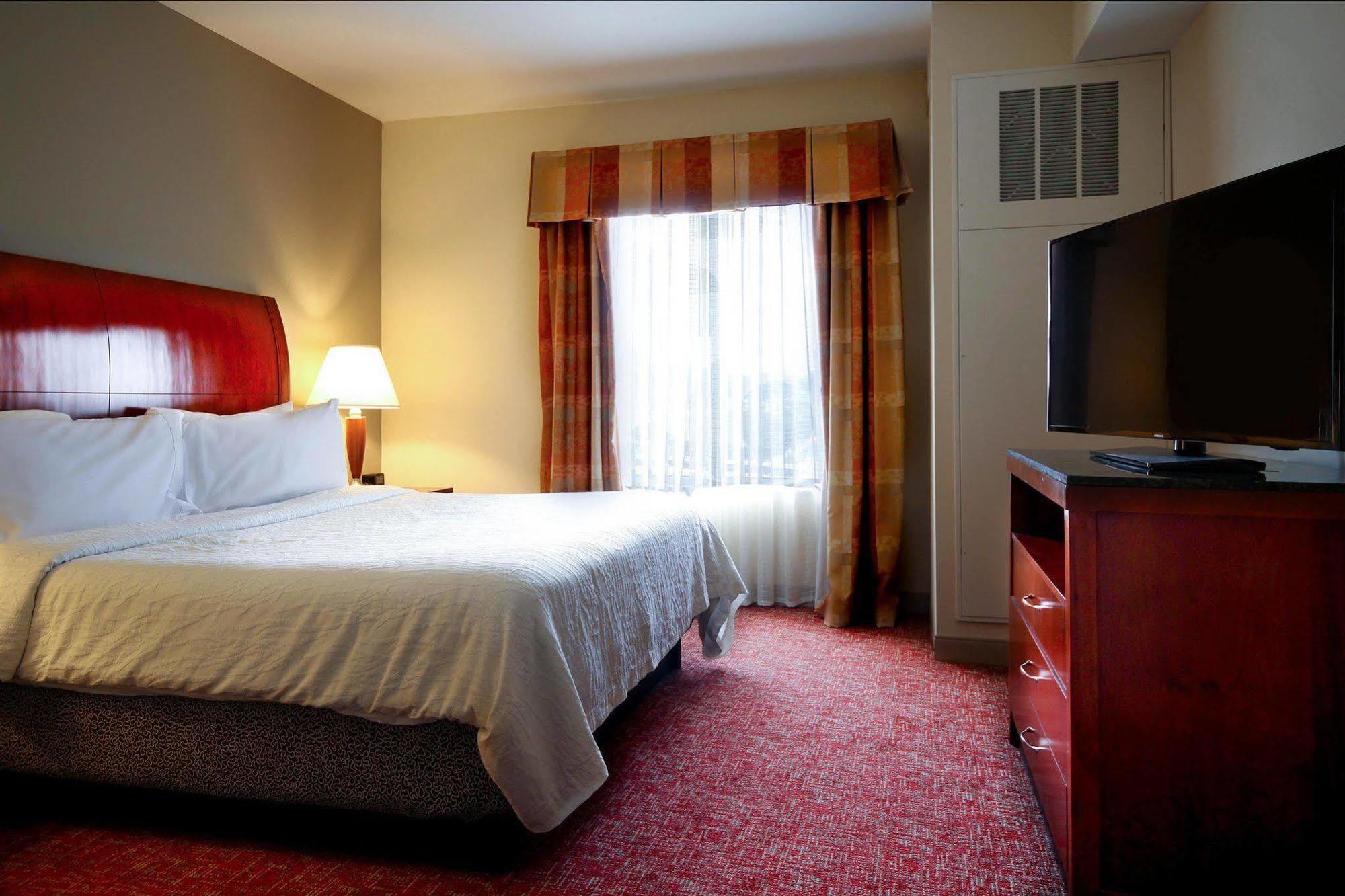 Hilton Garden Inn Elkhart Ngoại thất bức ảnh